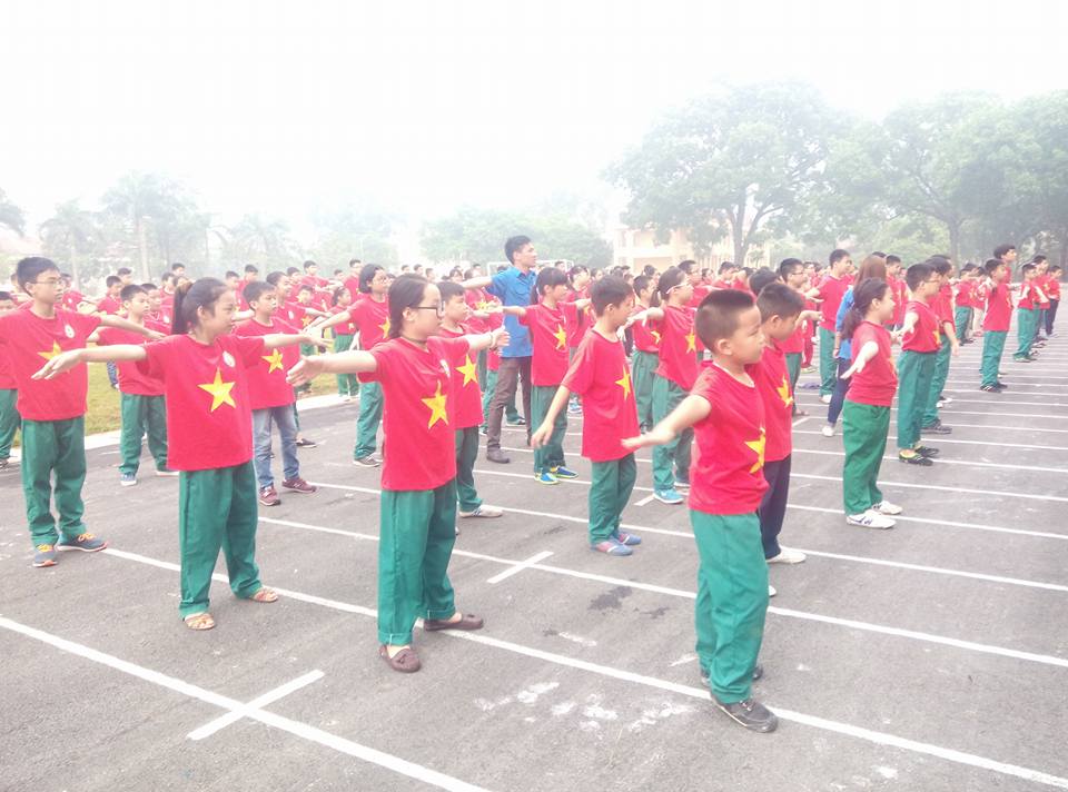 Ngày thứ 5 : Học kỳ trong quân đôi 2016