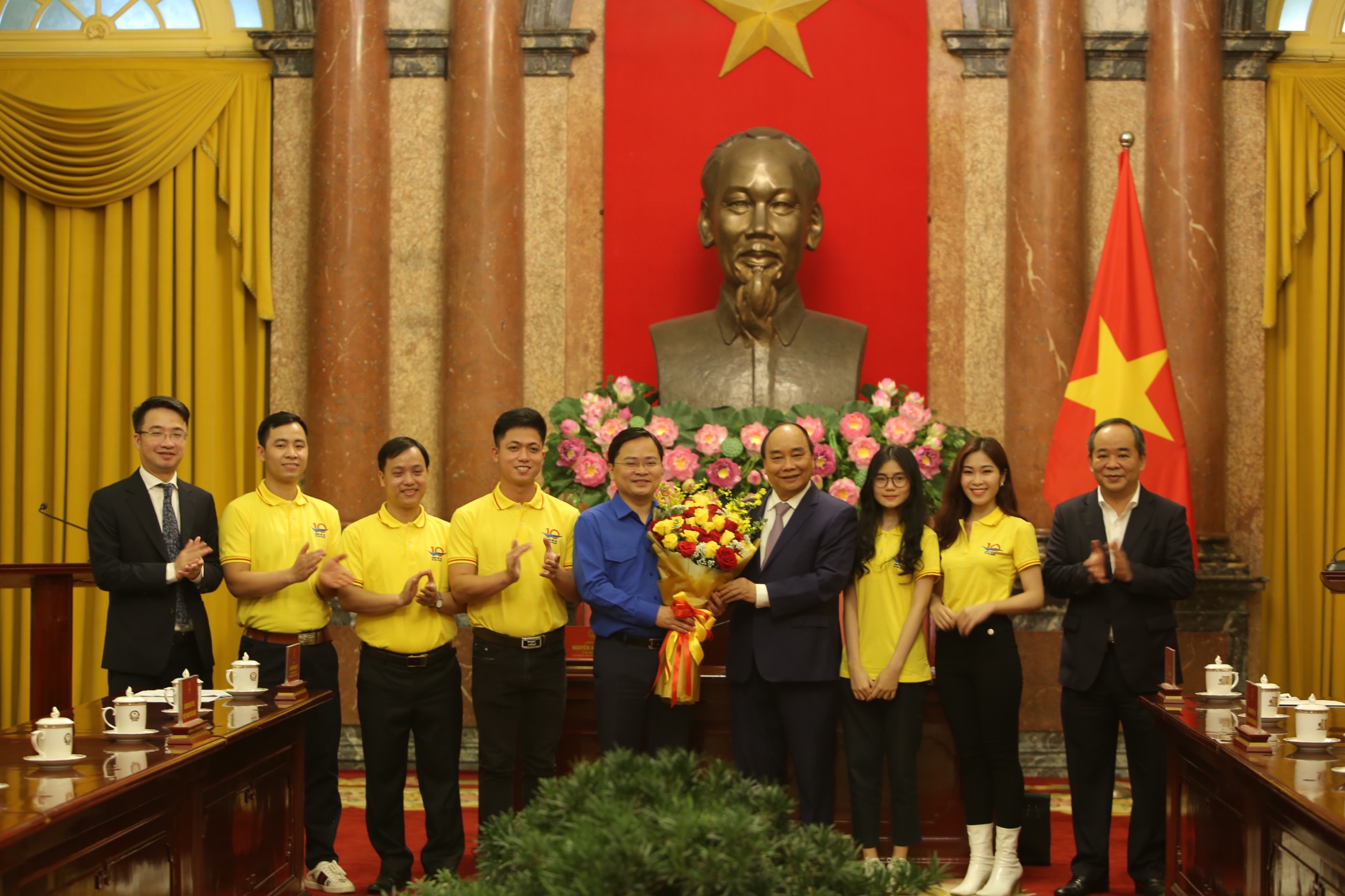 Chủ tịch nước gặp mặt các Gương mặt trẻ Việt Nam tiêu biểu năm 2021