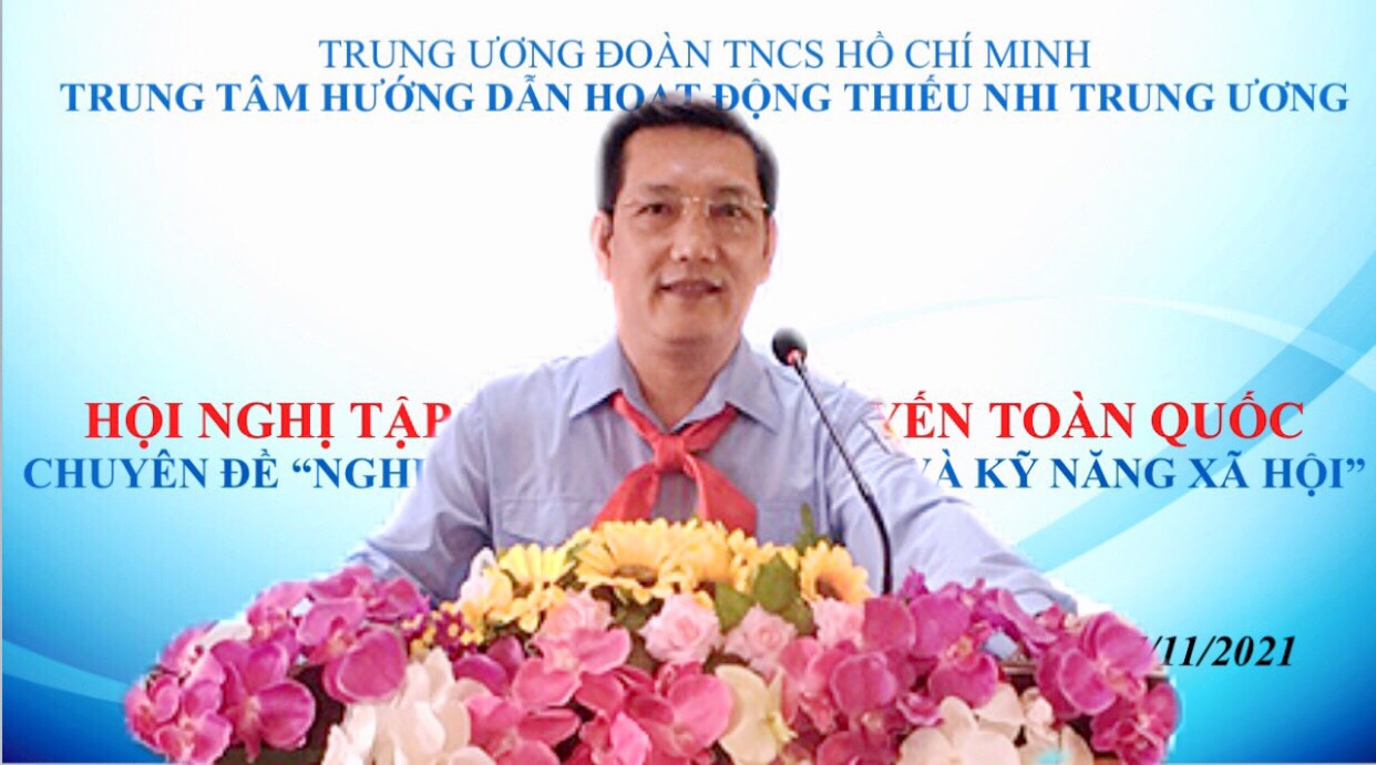 Đồng chí Nguyễn Đình Kiểm - Giám đốc Trung tâm Hướng dẫn Hoạt động thiếu nhi Trung ương phát biểu khai mạc hội nghị.